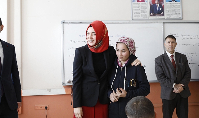 Ağrı'da "Okulum Beni Bekler" projesi ile bir kız çocuğu daha okula kazandırıldı