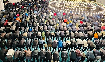 Ağrı'da Regaip Kandili dualarla idrak edildi