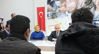 Ağrı'da "Türkiye'nin Zirvesinde Eğitim Çalıştayı" düzenlendi