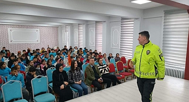 Ağrı Emniyetinden öğrencilere trafik eğitimi