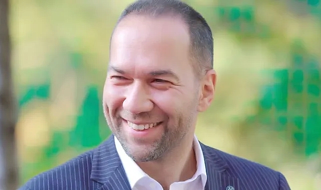 AK Parti Niğde adayı Emrah Özdemir kimdir?
