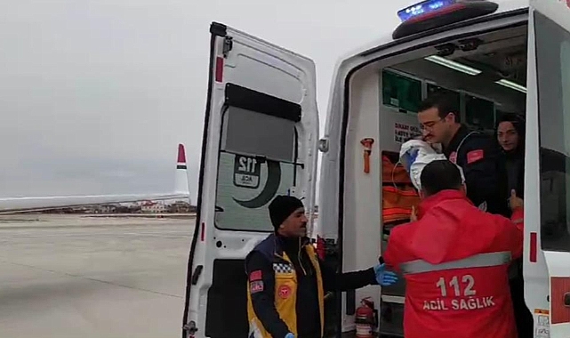 Ambulans uçak bu sefer Vanlı kalp hastası bebek için havalandı
