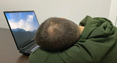 Aşırı sosyal medya kullanımı, uyku düzenini bozuyor