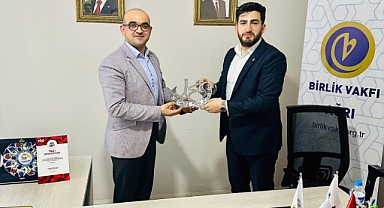 Başkan Yıldırım'dan Ağrı Genç Birlik Vakfı'na ziyaret