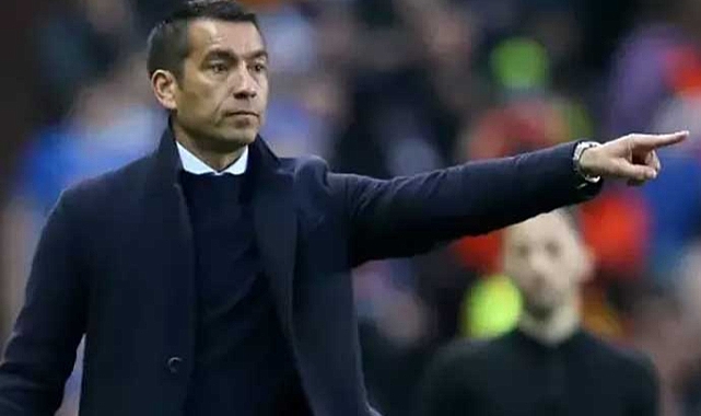 Beşiktaş' ın Yeni Teknik Direktörü Giovanni van Bronckhorst’