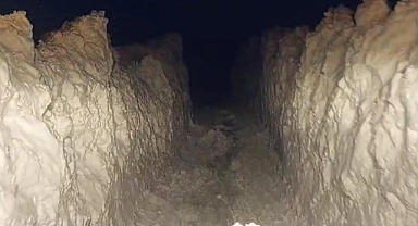 Bingöl kara gömüldü: Kar kalınlığı 4 metreye ulaştı