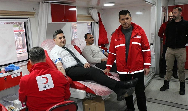 Bitlis Kaymakamı Özçelik: “Kan bağışında bulunmak, bir hayat kurtarmakla eş değerdir”