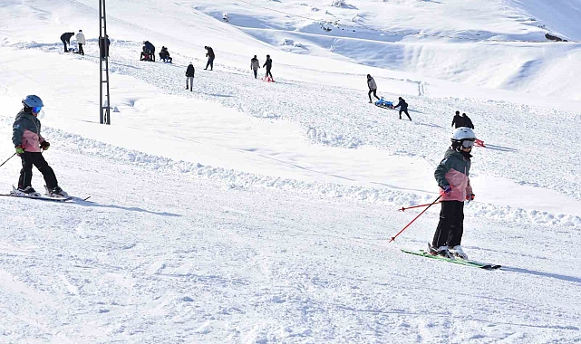 Bitlis'teki El Aman Kayak Tesislerine Yarıyıl Tatilinde Yoğun İlgi