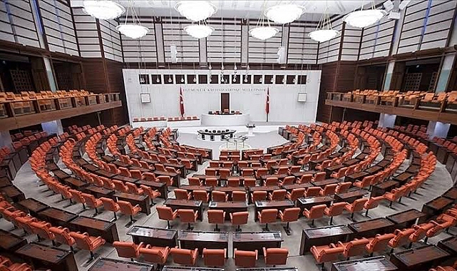 Çalışma hayatıyla ilgili düzenlemeler içeren teklif Meclis'te