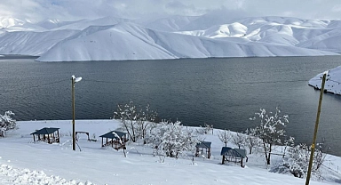 Dilimli Barajı karla kaplanan görüntüsüyle hayran bıraktı