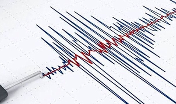 Ege Denizi'nde 4.4 büyüklüğünde deprem!