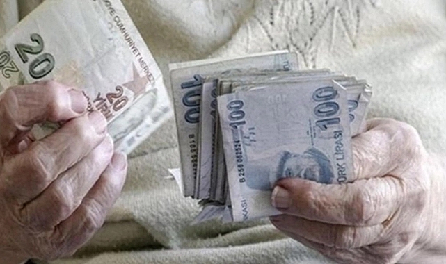 Emeklinin ihtiyaç duyduğu nakit desteği, o banka tarafından duyuruldu! 250 bin TL tek başvuru ile hesaplara aktarılacak