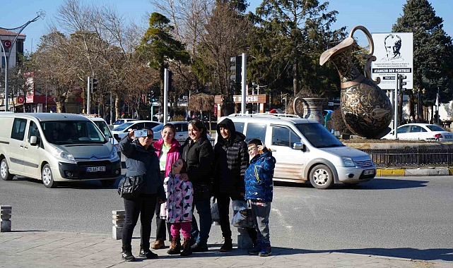 Erzincan'da Pastırma sıcakları kış ortasında yaz havası yaşıyor