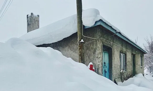 Erzurum, Ağrı, Iğdır ve Kars'ta 273 yerleşim yerine ulaşım sağlanamıyor