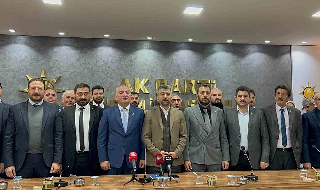 Erzurum'da İyi Parti den Ak Parti'ye Geçiş