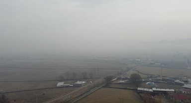 Iğdır'da yoğun sis görüş mesafesini 50 metrenin altına düşürdü