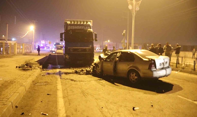 Iğdır'da iki aracın karıştığı kaza sonucu: 3 yaralı