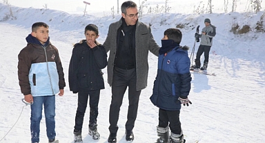 il Müdürü Fedai Din’den Ağrı Küpkıran Kayak Merkezine ziyaret