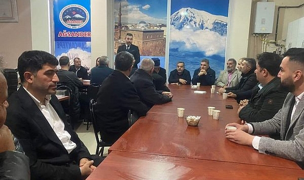 İstanbul'da Ağrı Dernekleri STK ile ilgili istişare için toplandı