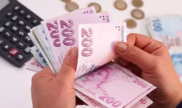 Kamu işçisine zam müjdesi!