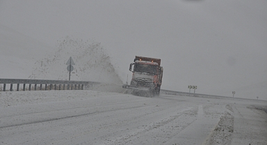 Kara gömülen O il için uyarılar art arda geldi! O il için buzlanma ve don uyarısı!