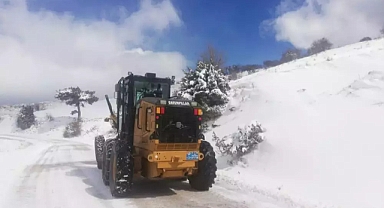 KARAYOLLARI KAPALI YOLLAR DURUMUNU AÇIKLADI