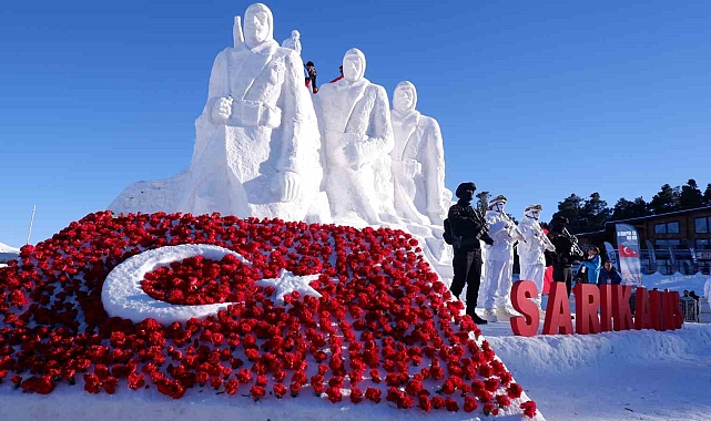 Kars'ta kardan heykellerin açılışı yapıldı