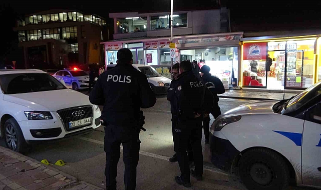 Kimliği belirsiz kişi tarafınfan kurşun yağmuruna tutuldu