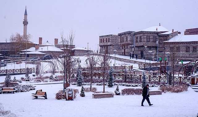Kış Turizminin Kalbi Erzurum'da Kar Manzaraları Hayran Bıraktırıyor