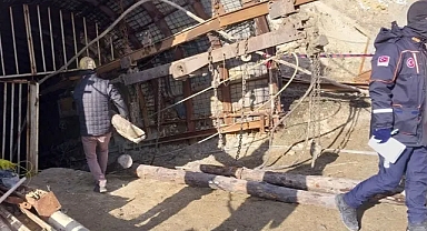 Linyit madeninde göçük: 1 işçi mahsur kaldı