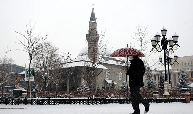 Meteorolojiden içinde Erzurum'unda 3 il için kuvvetli kar yağışı uyarısı