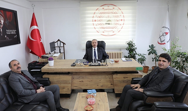 Müdür Kökrek, Hamur İlçe Milli Eğitim Müdürü Özmüş'ü ziyaret etti