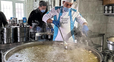 Muradiye SYDV'den sıcak yemek hizmeti