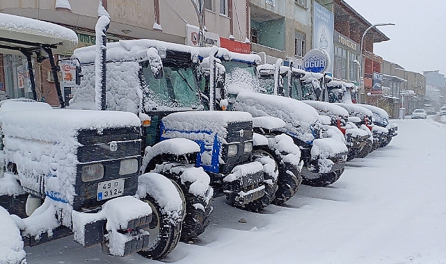 Muş'ta kar esareti: 33 köy yolu ulaşıma kapandı