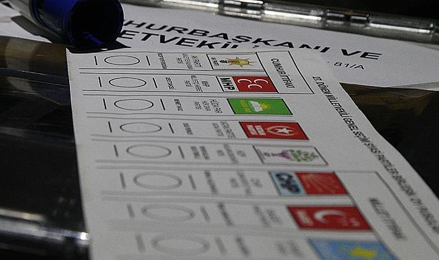 Partilerin Pusuladaki Sıralaması Beli Oldu!