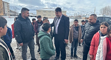 Patnos İlçe Milli Eğitim Müdürü Vural 1'inci dönem sonu okul ziyaretlerini sürdürüyor