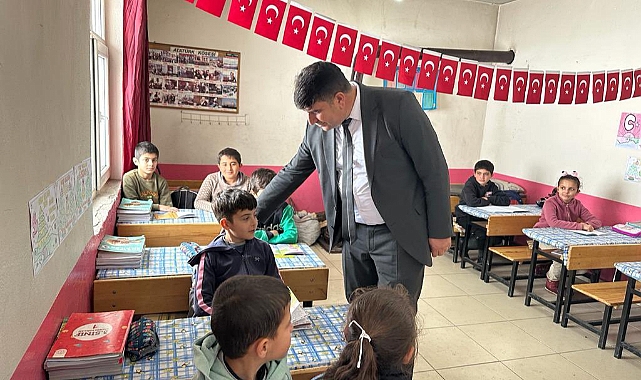 Patnos İlçe Milli Eğitim Müdürü Vural köy okullarına ziyaretlerini sürdürüyor