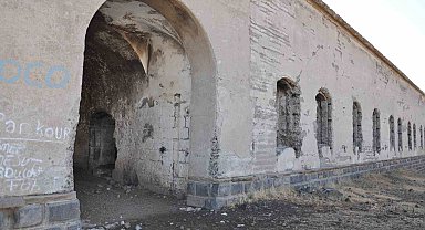 Tarihi tabyalar yok olmayla karşı karşıya