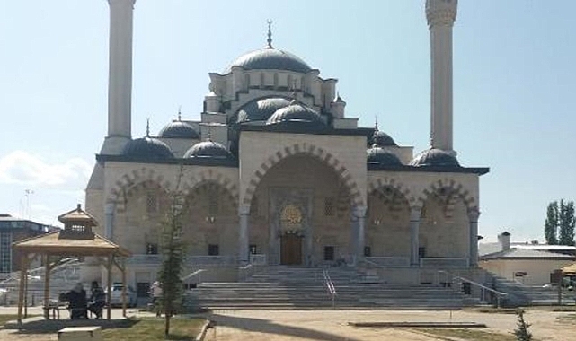 TUİK Türkiye'de il il cami sayısını açıkladı! Ağrı'da kaç cami var?