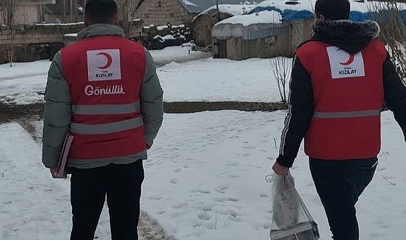 Türk Kızılay'ı Patnoslu ihtiyaç sahiplerin umudu olmaya devam ediyor