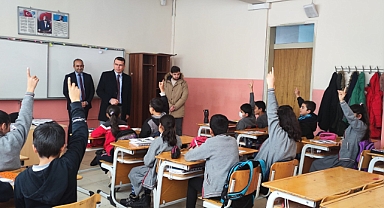 Tutak Kaymakamı Adıbelli  ve İlçe Milli Eğitim Müdürü Karaoğlan okul ziyaretlerinde