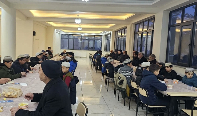 Tutak'ta " Sabah Namazı Buluşması " devam ediyor