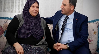 Vali Aygöl şehit ailesinin acısını paylaştı