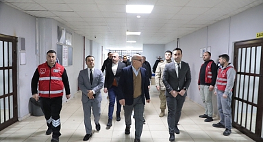 Vali Koç, Geri Gönderme Merkezinde incelemelerde bulundu