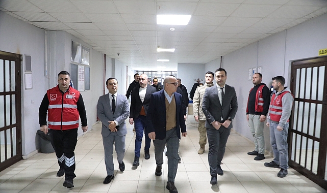 Vali Koç, Geri Gönderme Merkezinde incelemelerde bulundu