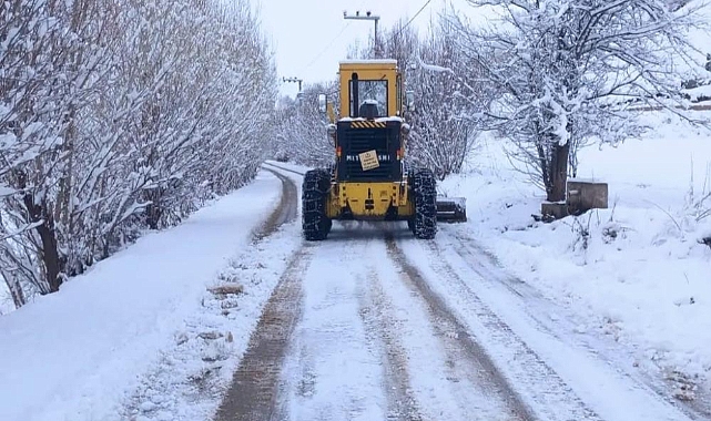 Van'da 148 yerleşim yerinin yolu ulaşıma açıldı