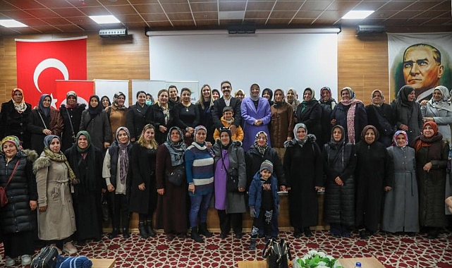 Van’da "Aile İçi İletişim, Kadının Rolü ve Önemi" konulu söyleşi düzenlendi