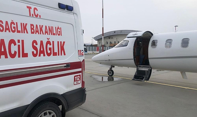 Van'da ambulans uçak 15 günlük bebek için havalandı