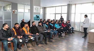 Van'da Belediyeler sokak hayvanları için istişare toplantısı gerçekleştirdi