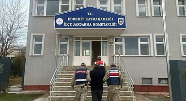 Van’da değişik suçlardan gözaltına alınan 56 kişiden 14'ü tutuklandı